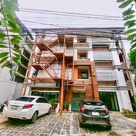 Tjr Boutique Hotel เชียงใหม่ ภายนอก รูปภาพ