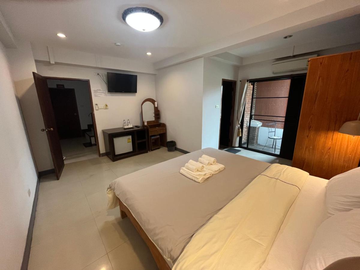 Tjr Boutique Hotel เชียงใหม่ ภายนอก รูปภาพ